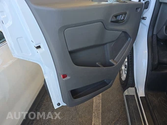 2025 Ford Transit 250 Cargo Van Low Roof 130.0" WB - miniatura 9