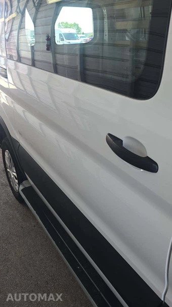 2025 Ford Transit 250 Cargo Van Low Roof 130.0" WB - miniatura 28