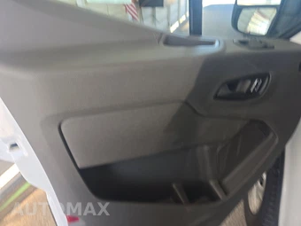 2025 Ford Transit 250 Cargo Van Low Roof 130.0" WB - miniatura 9
