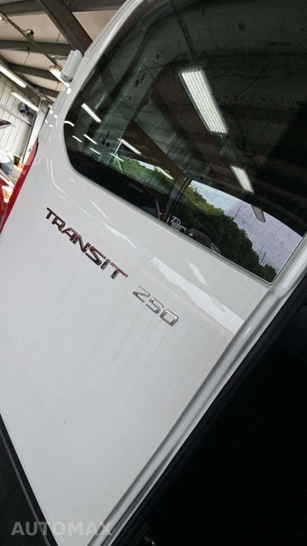 2025 Ford Transit 250 Cargo Van Low Roof 130.0" WB - miniatura 19