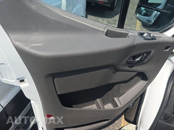 2025 Ford Transit 250 Cargo Van Low Roof 130.0" WB - miniatura 9