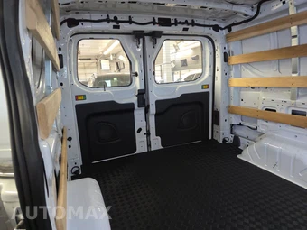 2025 Ford Transit 250 Cargo Van Low Roof 130.0" WB - miniatura 13