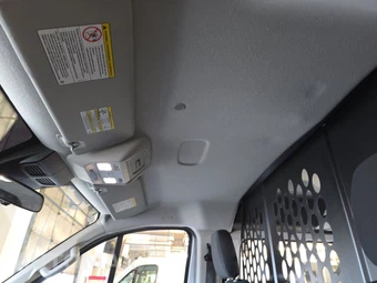 2025 Ford Transit 250 Cargo Van Low Roof 130.0" WB - miniatura 17