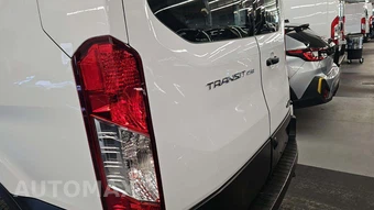 2025 Ford Transit 250 Cargo Van Low Roof 130.0" WB - miniatura 28