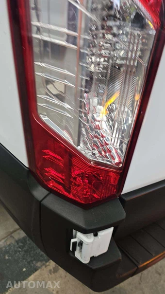 2025 Ford Transit 250 Cargo Van Low Roof 130.0" WB - miniatura 33
