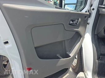 2025 Ford Transit 250 Cargo Van Low Roof 130.0" WB - miniatura 9