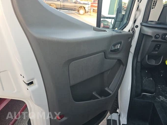 2025 Ford Transit 250 Cargo Van Low Roof 130.0" WB - miniatura 9