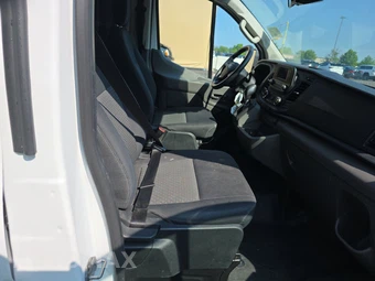 2025 Ford Transit 250 Cargo Van Low Roof 130.0" WB - miniatura 8