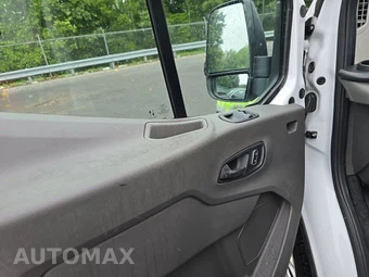 2025 Ford Transit 250 Cargo Van Low Roof 130.0" WB - miniatura 9