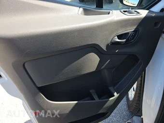 2025 Ford Transit 250 Cargo Van Low Roof 130.0" WB - miniatura 9