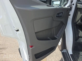 2025 Ford Transit 250 Cargo Van Low Roof 130.0" WB - miniatura 9