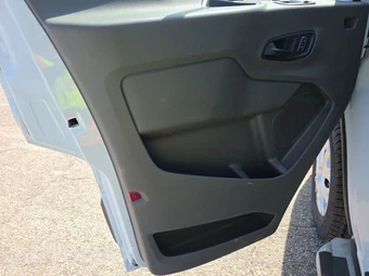 2025 Ford Transit 250 Cargo Van Low Roof 130.0" WB - miniatura 9