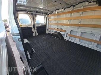 2025 Ford Transit 250 Cargo Van Low Roof 130.0" WB - miniatura 14