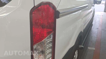 2025 Ford Transit 250 Cargo Van Low Roof 130.0" WB - miniatura 20
