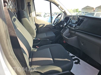 2025 Ford Transit 250 Cargo Van Low Roof 130.0" WB - miniatura 8