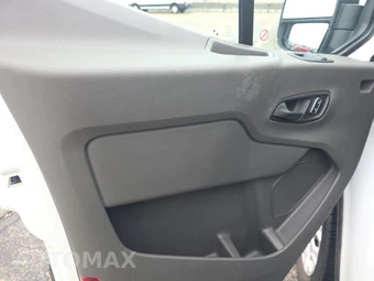 2025 Ford Transit 250 Cargo Van Low Roof 130.0" WB - miniatura 9