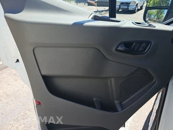 2025 Ford Transit 250 Cargo Van Low Roof 130.0" WB - miniatura 9
