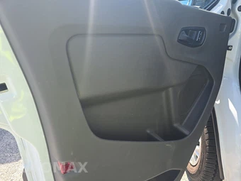 2025 Ford Transit 250 Cargo Van Low Roof 130.0" WB - miniatura 9