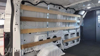 2025 Ford Transit 250 Cargo Van Low Roof 130.0" WB - miniatura 23