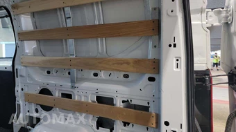 2025 Ford Transit 250 Cargo Van Low Roof 130.0" WB - miniatura 30