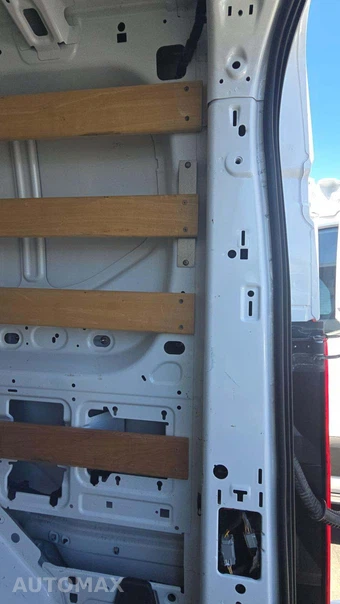 2025 Ford Transit 250 Cargo Van Low Roof 130.0" WB - miniatura 26