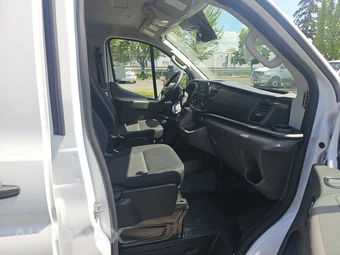 2025 Ford Transit 250 Cargo Van Low Roof 130.0" WB - miniatura 8