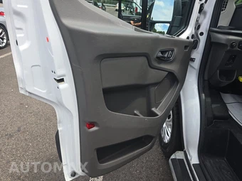 2025 Ford Transit 250 Cargo Van Low Roof 130.0" WB - miniatura 9