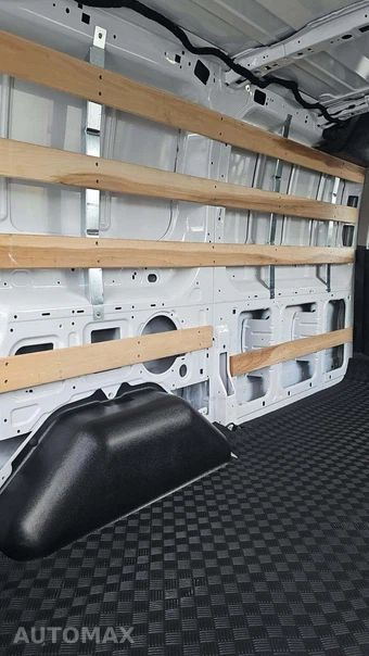 2025 Ford Transit 250 Cargo Van Low Roof 130.0" WB - miniatura 21