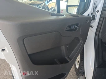 2025 Ford Transit 250 Cargo Van Low Roof 130.0" WB - miniatura 9
