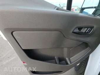 2025 Ford Transit 250 Cargo Van Low Roof 130.0" WB - miniatura 9