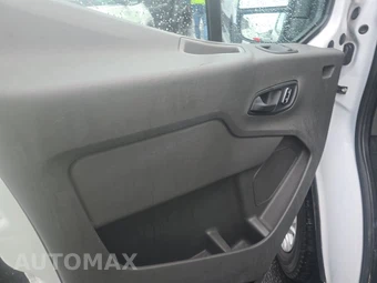 2025 Ford Transit 250 Cargo Van Low Roof 130.0" WB - miniatura 9