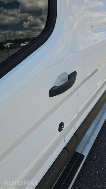 2025 Ford Transit 250 Cargo Van Low Roof 130.0" WB - miniatura 18