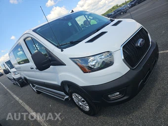 2025 Ford Transit 250 Cargo Van Low Roof 130.0" WB - miniatura 3