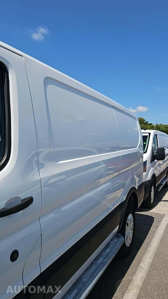 2025 Ford Transit 250 Cargo Van Low Roof 130.0" WB - miniatura 21