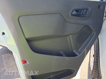 2025 Ford Transit 250 Cargo Van Low Roof 130.0" WB - miniatura 9