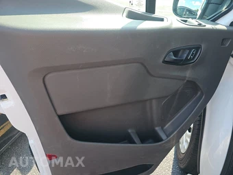2025 Ford Transit 250 Cargo Van Low Roof 130.0" WB - miniatura 9
