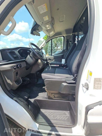 2025 Ford Transit 250 Cargo Van Low Roof 130.0" WB - miniatura 3