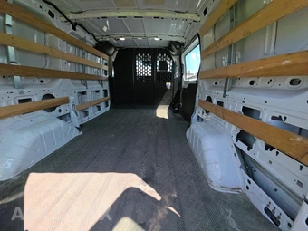 2025 Ford Transit 250 Cargo Van Low Roof 130.0" WB - miniatura 15