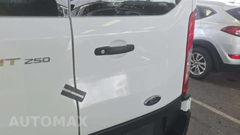 2025 Ford Transit 250 Cargo Van Low Roof 130.0" WB - miniatura 22