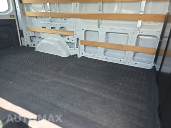 2025 Ford Transit 250 Cargo Van Low Roof 130.0" WB - miniatura 13