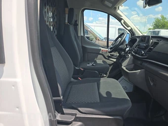 2025 Ford Transit 250 Cargo Van Low Roof 130.0" WB - miniatura 8