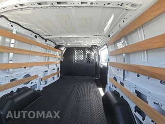 2025 Ford Transit 250 Cargo Van Low Roof 130.0" WB - miniatura 16