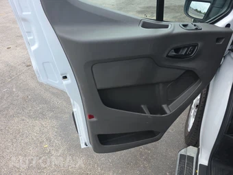 2025 Ford Transit 250 Cargo Van Low Roof 130.0" WB - miniatura 9