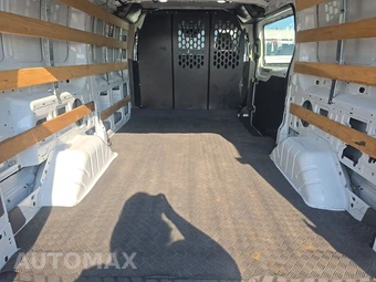 2025 Ford Transit 250 Cargo Van Low Roof 130.0" WB - miniatura 16