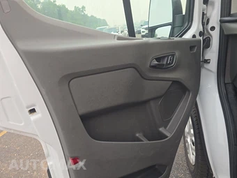 2025 Ford Transit 250 Cargo Van Low Roof 130.0" WB - miniatura 9