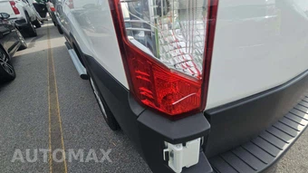 2025 Ford Transit 250 Cargo Van Low Roof 130.0" WB - miniatura 18