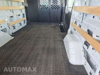 2025 Ford Transit 250 Cargo Van Low Roof 130.0" WB - miniatura 15