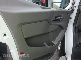 2025 Ford Transit 250 Cargo Van Low Roof 130.0" WB - miniatura 9
