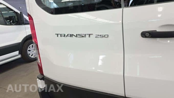 2025 Ford Transit 250 Cargo Van Low Roof 130.0" WB - miniatura 21