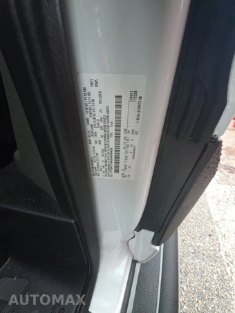 2025 Ford Transit 250 Cargo Van Low Roof 130.0" WB - miniatura 15